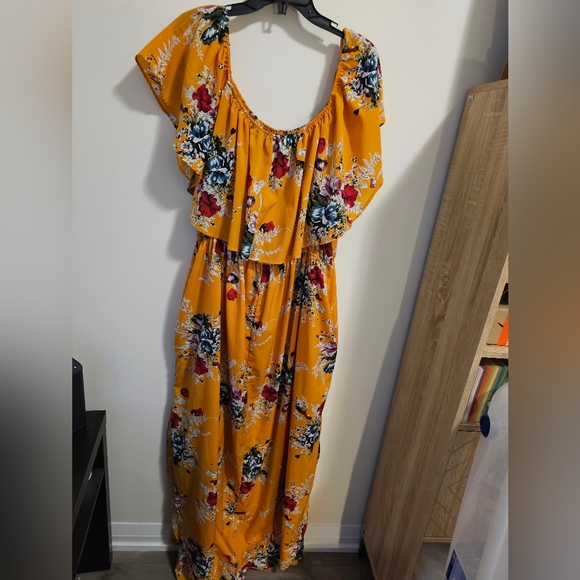 SHEIN Yellow Off-the-shoulder summer dress - Picture 2 of 2